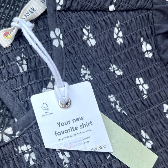 Marine Layer Gabrielle Floral Smocked Long
Sleeve Top XS NWT - Picture 9 of 12